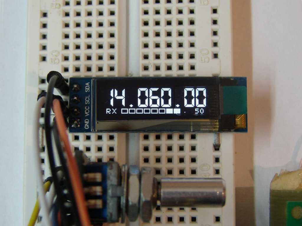 si5351_vfo_20m_cw_02_oled_091_s_meter_rx_tx_2.jpg